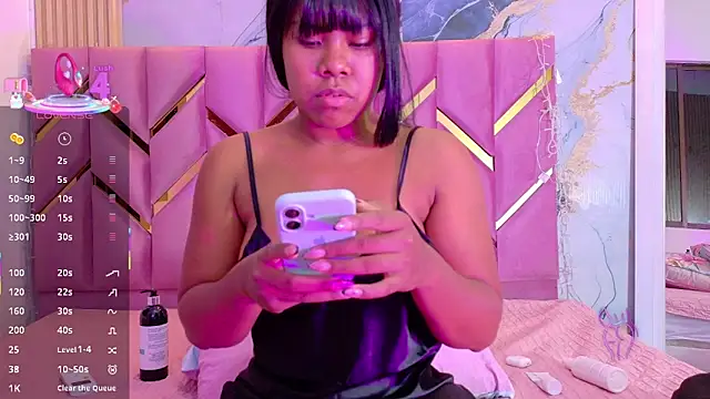 Snapshot of naughty_ebonyy chatting on September 14, 2025, 7:35 pm naughty ebonyy online show from September 14, 2025, 7:35 pm