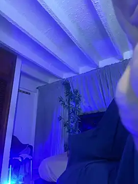 lonely shewolf online show from March 20, 2026, 4:12 pm