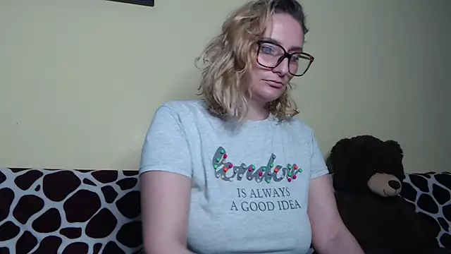 alicesweet21 online show from March 18, 2025, 11:53 pm