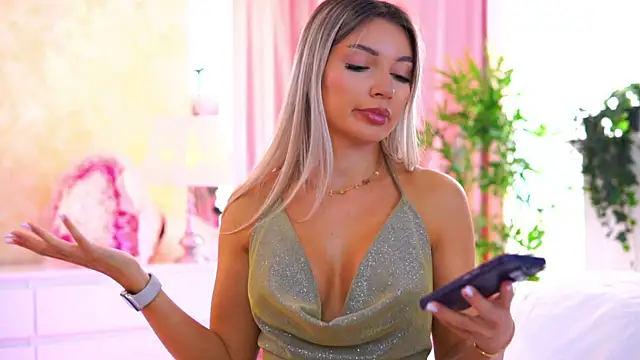 ArtTeasee online show from September 30, 2025, 9:03 am