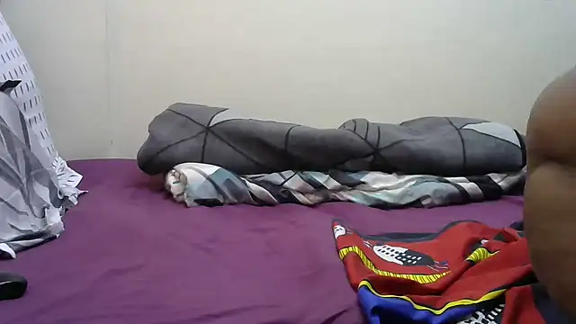 AddictiveAssCurves online show from March 22, 2025, 1:08 pm