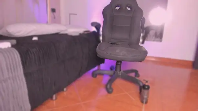 Emmily Savage online show from December 14, 2025, 10:36 pm