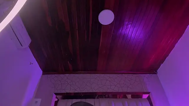 Emmily Savage online show from March 28, 2026, 11:54 am