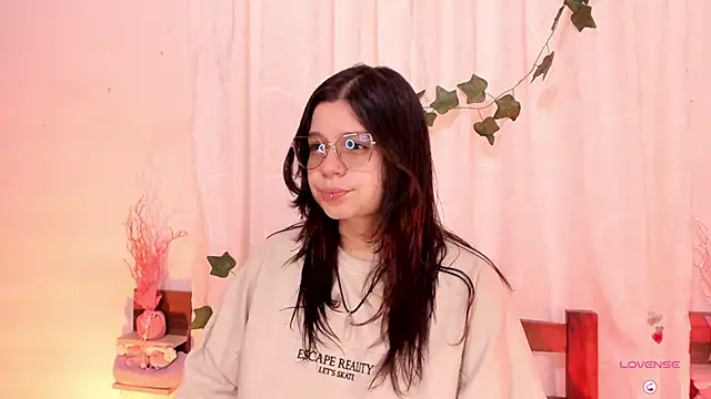 Mey moon online show from February 15, 2025, 5:17 pm