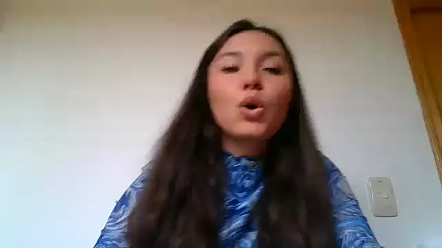  andygirl online show from December 13, 2024, 7:21 pm