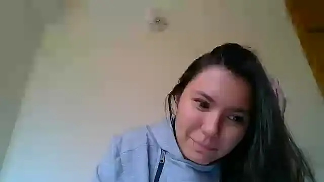  andygirl online show from December 15, 2024, 6:37 pm