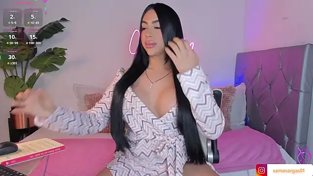 Korina Saenz01 online show from February 25, 2026, 5:33 pm