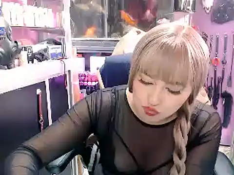 TamySweetness online show from February 24, 2025, 3:53 pm