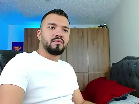 mathew vidal1 online show from November 29, 2025, 2:25 am