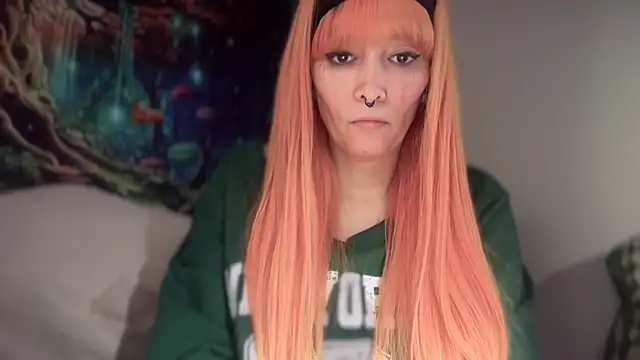 Snapshot of FRRANNKIE chatting on February 8, 2026, 6:55 pm FRRANNKIE online show from February 8, 2026, 6:55 pm