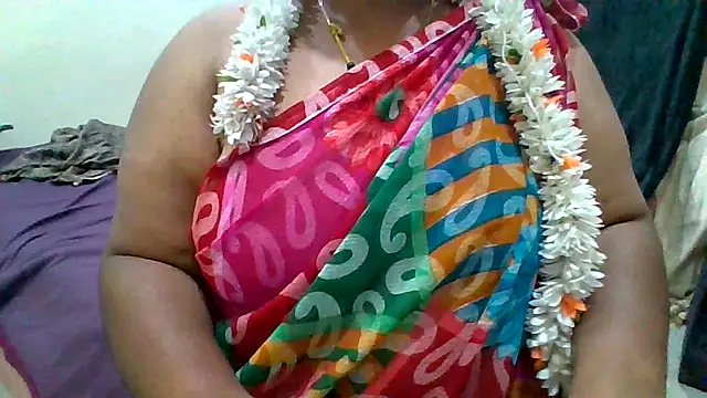 Snapshot of archanatelugu9 chatting on January 25, 2025, 9:57 pm archanatelugu9 online show from January 25, 2025, 9:57 pm