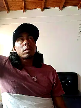 Williamjamess95 online show from March 3, 2025, 5:07 pm