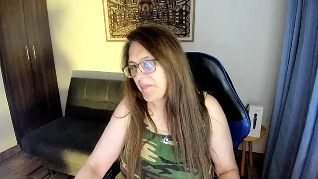 Ivette Shaira online show from April 9, 2026, 2:11 am