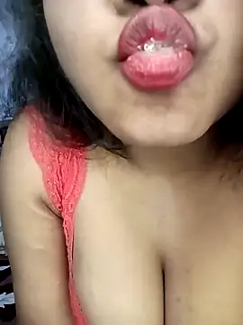 Snapshot of Hotlisa chatting on February 18, 2025, 3:31 am Hotlisa online show from February 18, 2025, 3:31 am