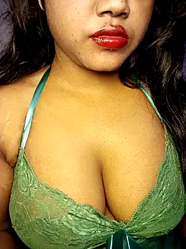 Hotlisa online show from November 25, 2025, 4:40 pm