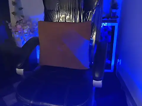 shivi moto online show from December 5, 2025, 5:27 am