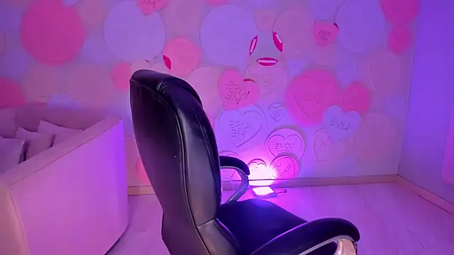 MileyCruz  online show from December 22, 2024, 3:44 am