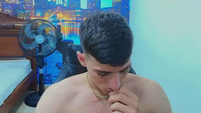 DEIBY BABY online show from November 15, 2025, 3:04 am