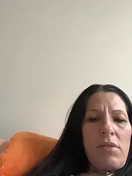 Snapshot of DominiqueX0 chatting on February 26, 2025, 7:27 pm DominiqueX0 online show from February 26, 2025, 7:27 pm