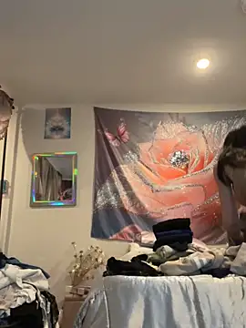 DominiqueX0 online show from October 30, 2025, 2:24 am