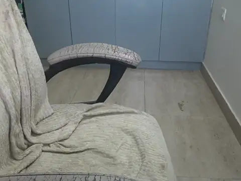 hunkcool149 online show from April 28, 2026, 5:56 am