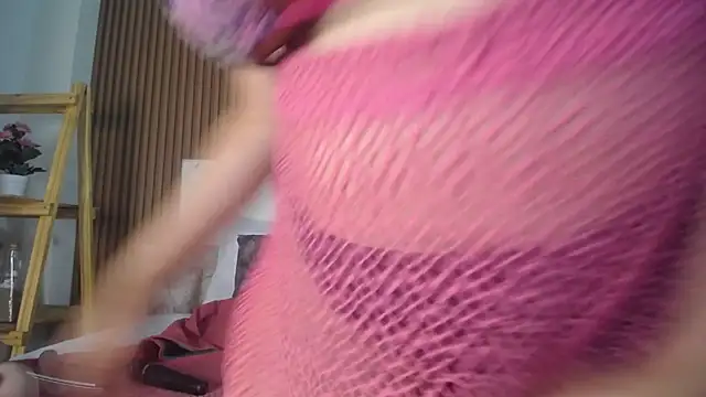 victoria  milf  online show from March 20, 2025, 9:56 pm