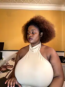 Snapshot of KnockoutBestie chatting on October 7, 2025, 9:39 am KnockoutBestie online show from October 7, 2025, 9:39 am