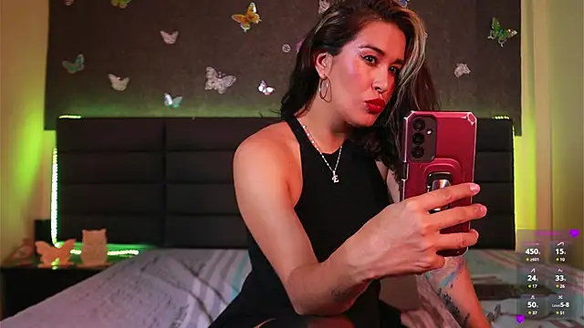 kathieandpovcock1 online show from January 25, 2025, 1:41 pm