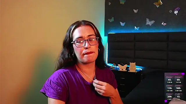 kathieandpovcock1 online show from February 18, 2025, 1:22 pm