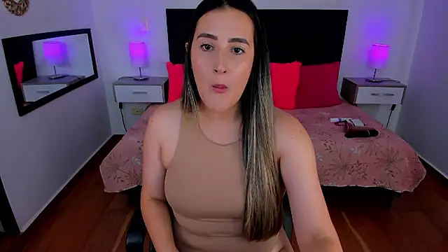 Hanna86 online show from October 8, 2025, 8:28 pm