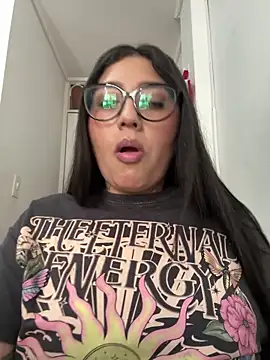 croftsmila online show from November 17, 2025, 8:47 pm