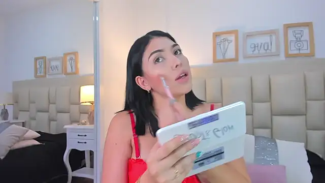  brenda becker online show from January 24, 2025, 7:39 pm