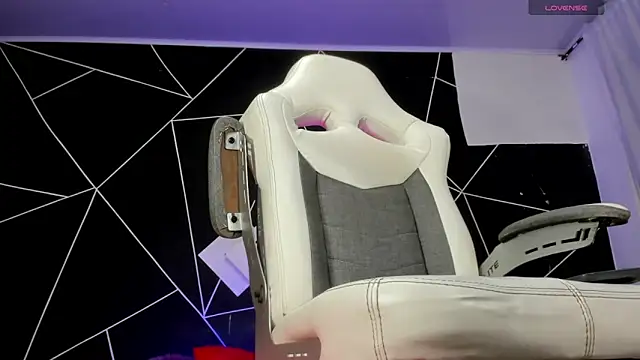 farichell online show from February 26, 2025, 11:26 pm