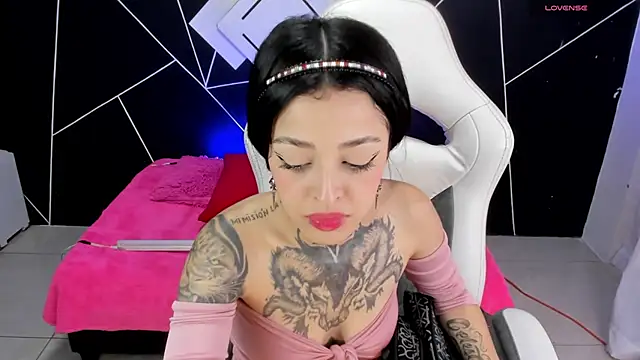 farichell online show from March 22, 2025, 8:37 pm