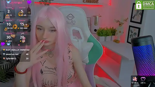 Katia Kim online show from March 18, 2025, 9:42 am