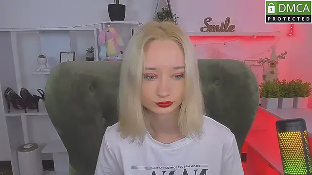 Katia Kim online show from October 10, 2025, 5:28 am