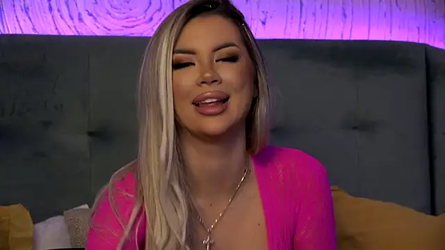 IvyRubens online show from February 10, 2025, 9:25 am