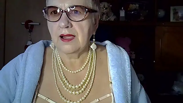 SweetCherry27 online show from October 13, 2025, 4:45 am