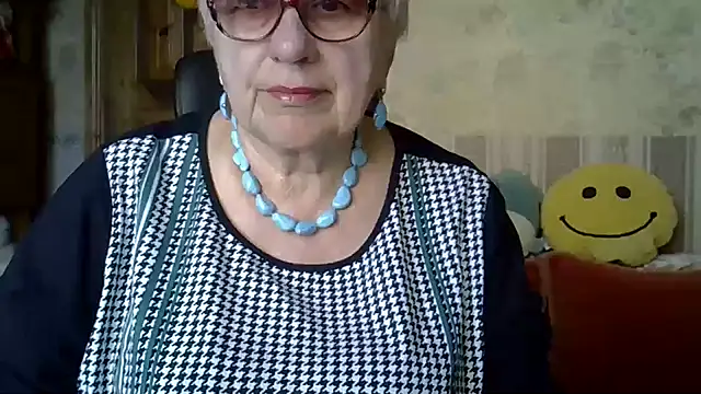 SweetCherry27 online show from April 15, 2026, 8:10 am