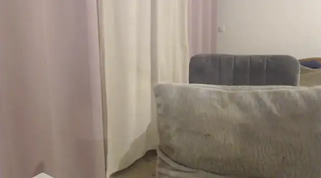 hugemachohandsome online show from February 22, 2025, 7:03 pm