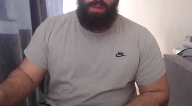 hugemachohandsome online show from March 10, 2025, 3:41 pm