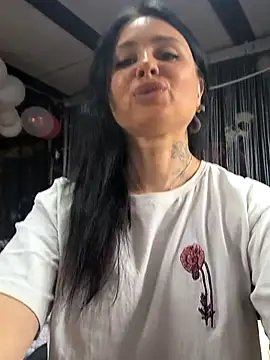 KikiXRed online show from March 20, 2026, 10:31 am