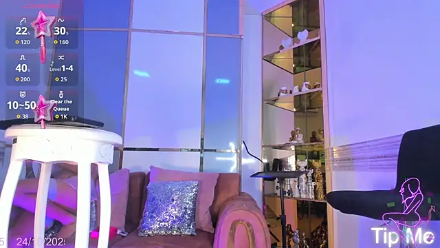 Snapshot of EmmaHills_Sex chatting on October 24, 2025, 1:29 pm EmmaHills Sex online show from October 24, 2025, 1:29 pm