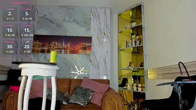 Snapshot of EmmaHills_Sex chatting on December 19, 2025, 1:29 pm EmmaHills Sex online show from December 19, 2025, 1:29 pm