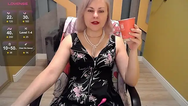 Candy Long online show from January 2, 2025, 6:29 am