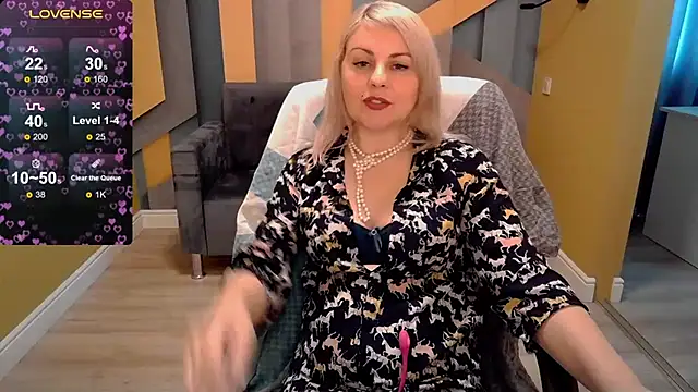 Candy Long online show from March 4, 2025, 9:40 am