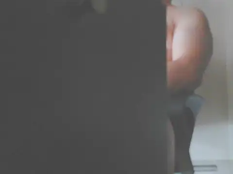 Naked Man  online show from February 3, 2026, 5:05 am