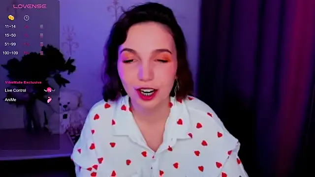 KindHazelHere  online show from November 22, 2025, 7:13 pm