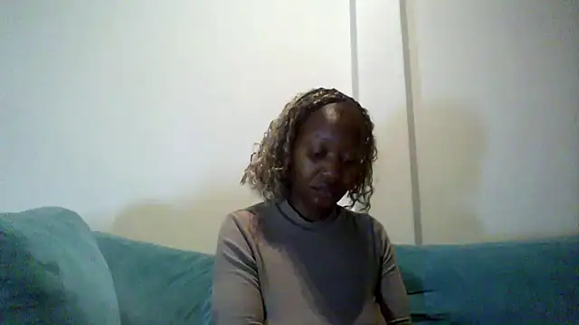 Snapshot of Hardnipples8 chatting on May 6, 2026, 11:10 pm Hardnipples8 online show from May 6, 2026, 11:10 pm