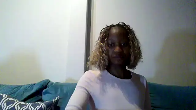 Snapshot of Hardnipples8 chatting on May 12, 2026, 11:24 pm Hardnipples8 online show from May 12, 2026, 11:24 pm